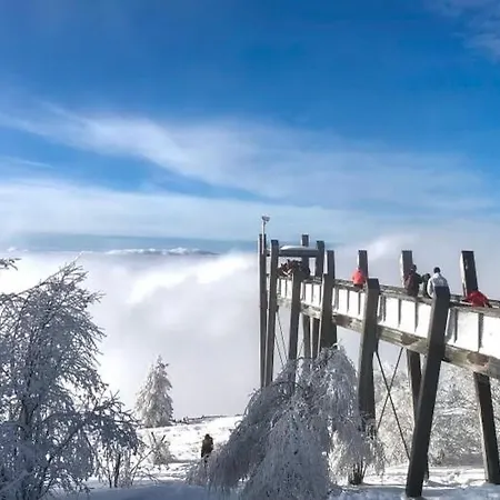 Διαμέρισμα Charming Between Lakes And Mountains La Biolle